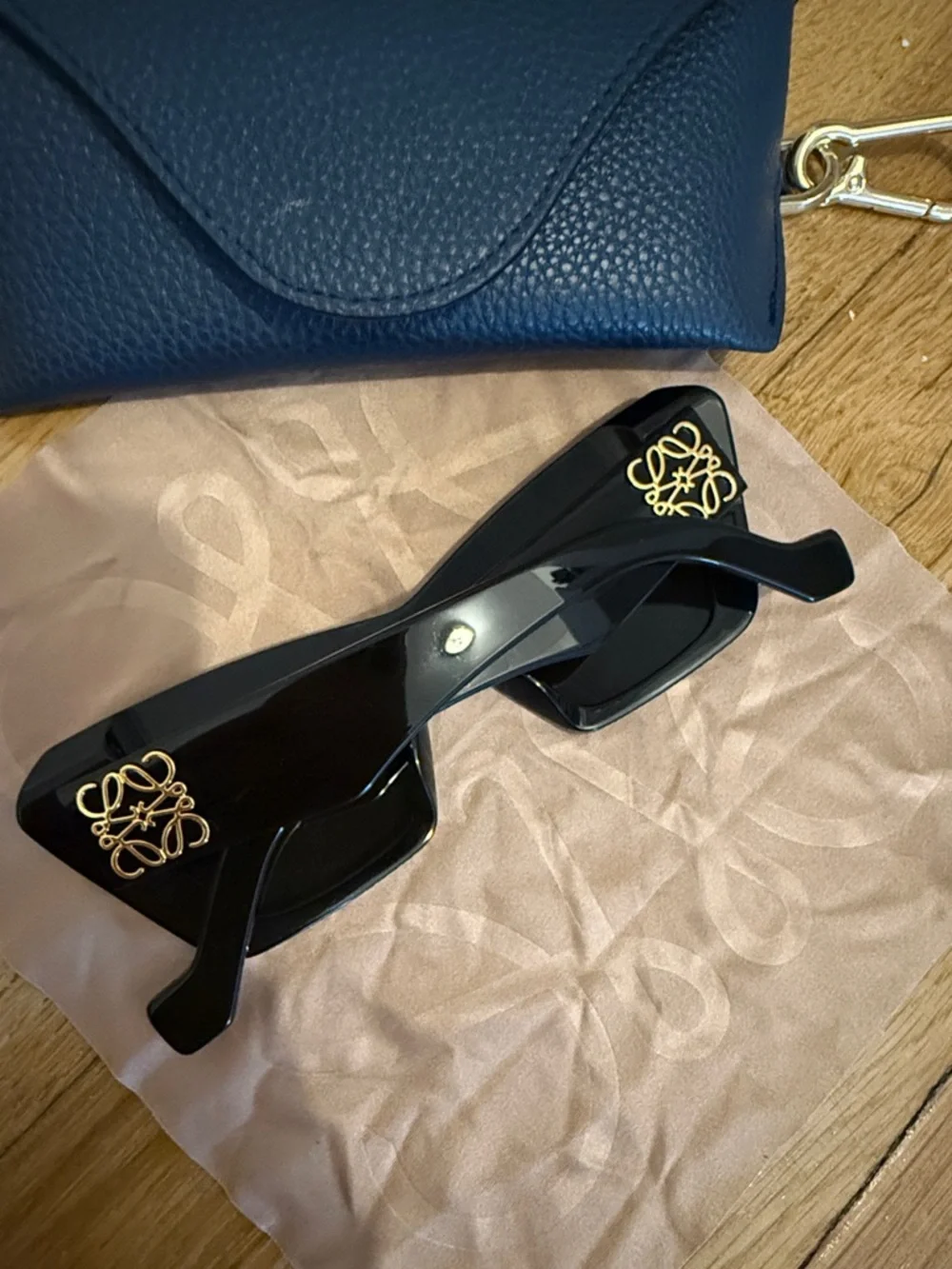 Loewe anagram cat eye sunglasses - Picture 4 of 4